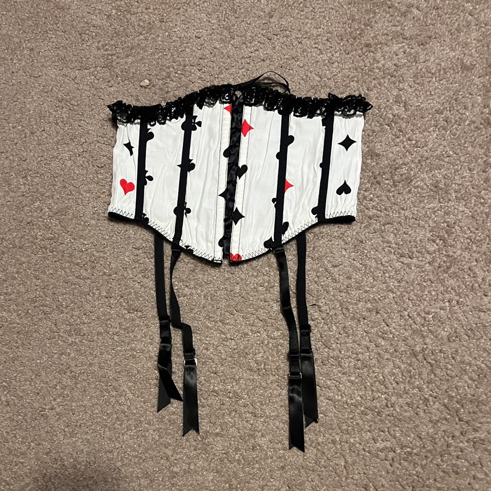 Heavy Red Alice Card Suits Waist Cincher Hearts, Spades, Diamonds - Picture 4 of 13